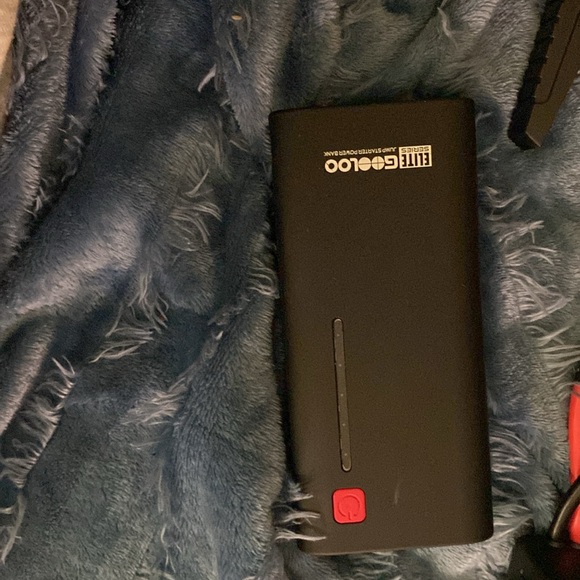 Gooloo jump starter power bank elite series model:GE1200 - Picture 3 of 5
